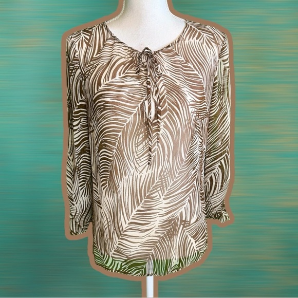 BCBGMaxAzria Brown Palm Leaf Pattern 100% Silk Tie-Front Pullover Blouse Size 8 - Picture 1 of 11